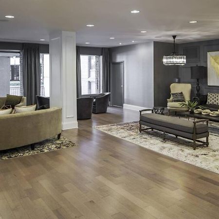 Elegant Apartment W Views At Crystal City أرلنغتون المظهر الخارجي الصورة