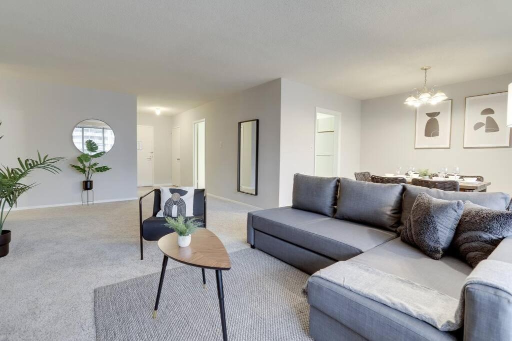 Elegant Apartment W Views At Crystal City أرلنغتون المظهر الخارجي الصورة